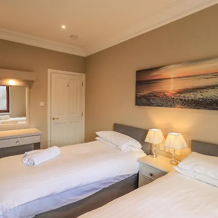 Waterhead Retreat *